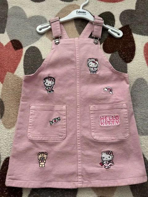 Продажа детской одежды: свитер Zara и сарафан Hello Kitty - Одежда в Тюмень