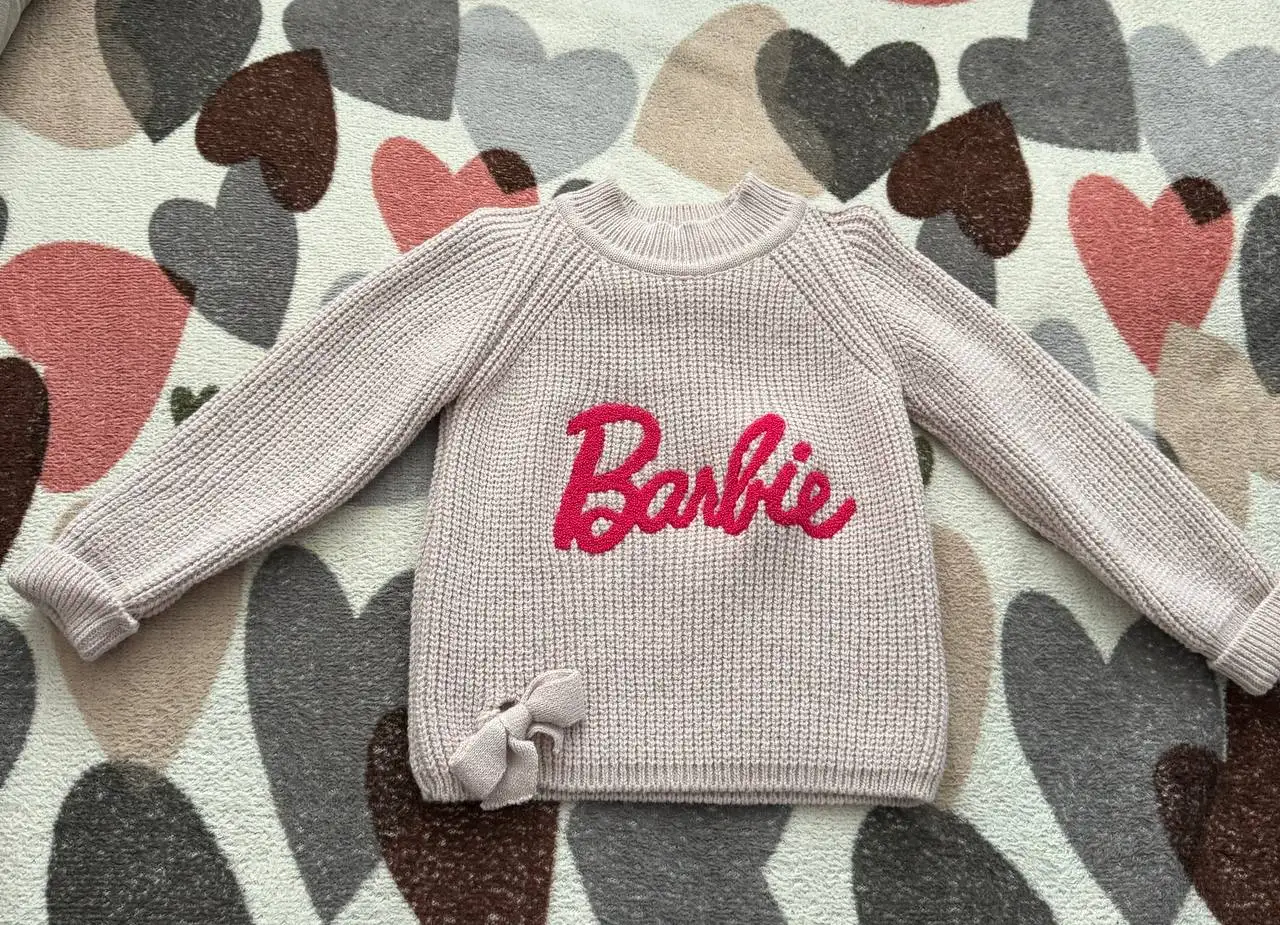 Продажа детской одежды: свитер Zara и сарафан Hello Kitty - Детская одежда (Одежда) в Тюмень
