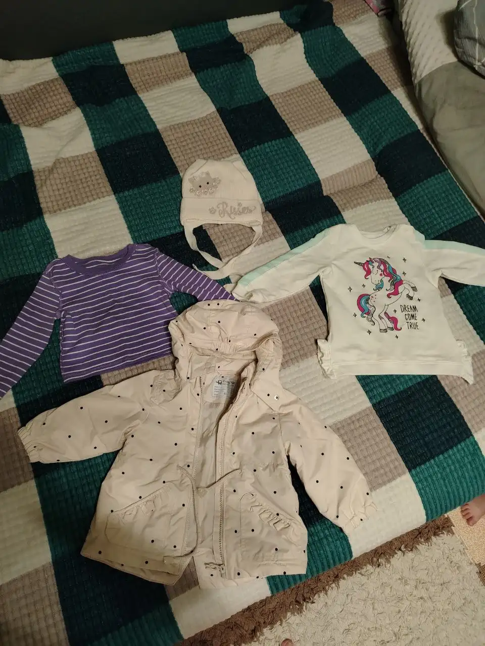 Отдам детские вещи для девочки 1.5 года - Детская одежда (Товары для детей) в Тюмень