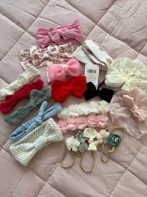 Детские вещи б/у: повязки, пелёнки, платье - Конструкторы в Тюмень