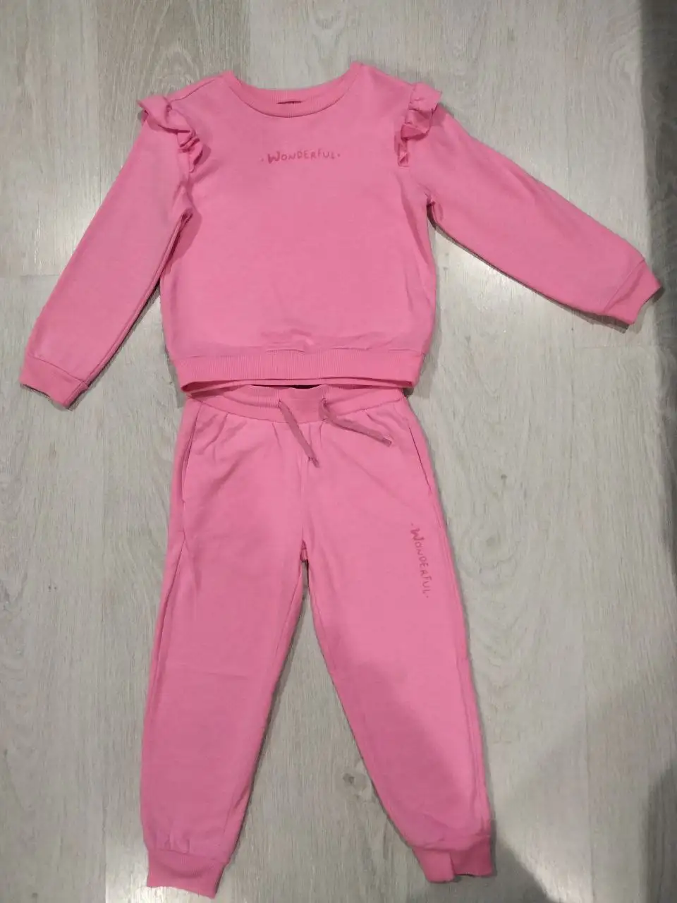 Продам детский костюм 110 размер - Детская одежда (Одежда) в Тюмень