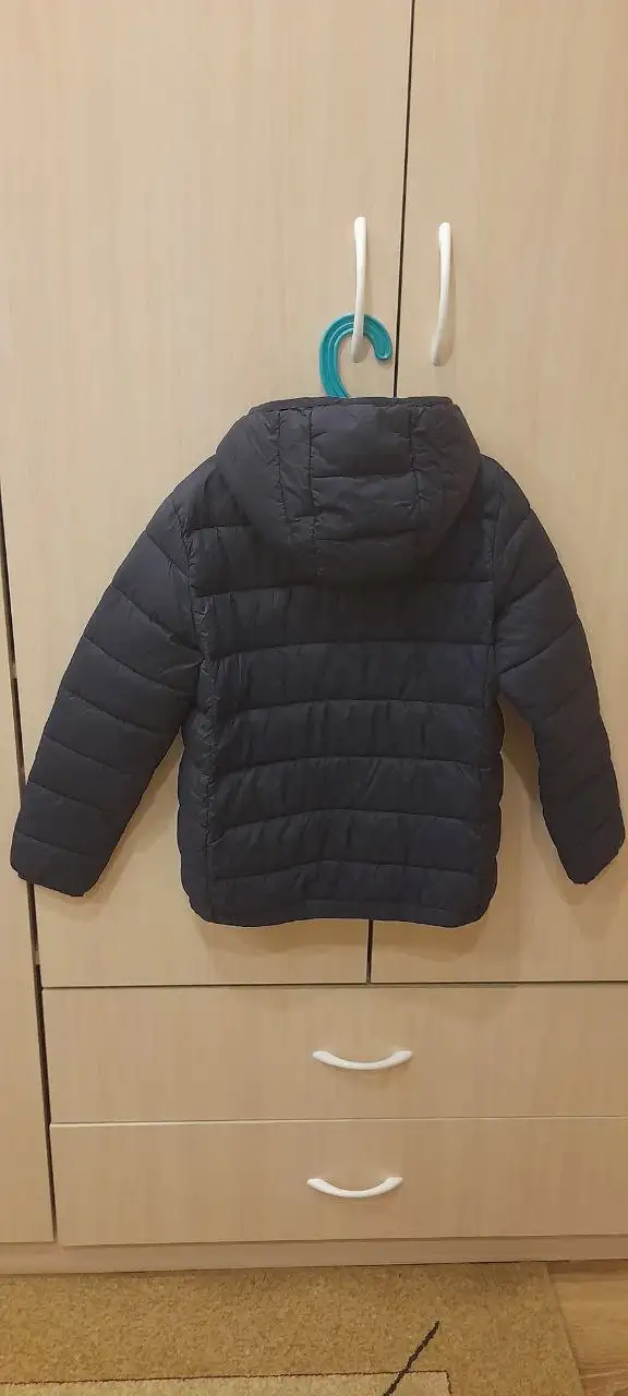 Детская куртка Модис с капюшоном, размер 128 - Детская одежда (Одежда) в Тюмень