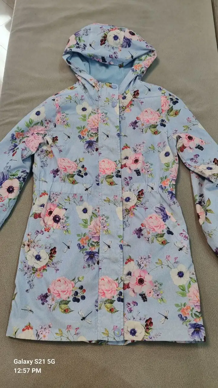 Продам детскую ветровку размер 140 - Детская одежда (Одежда) в Тюмень