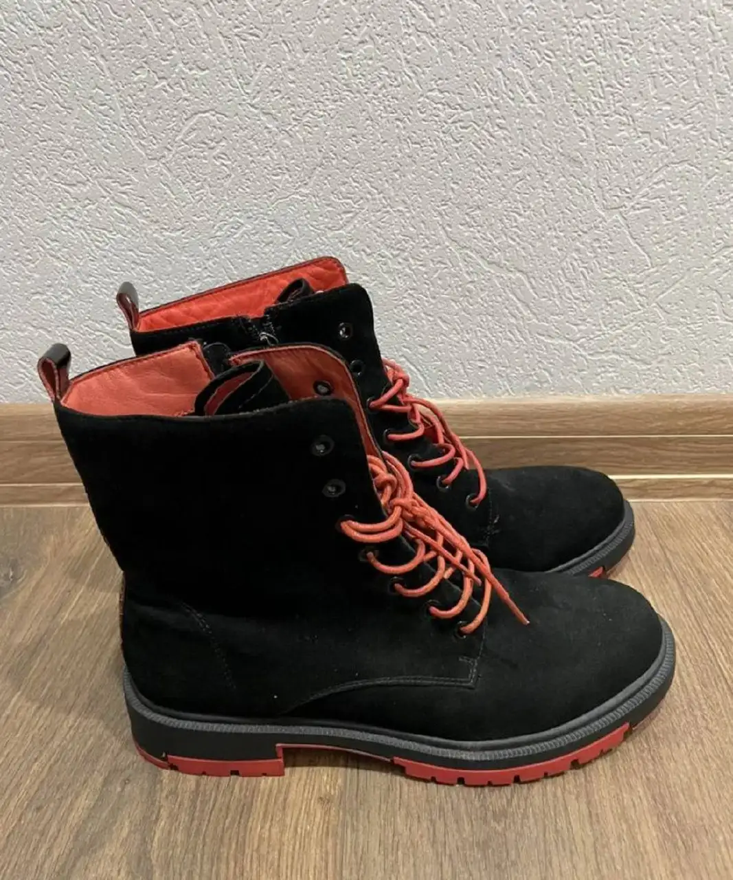 Детская одежда и обувь б/у в Тюмени - Одежда и обувь (Товары для детей) в Тюмень