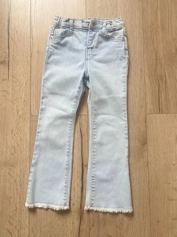 Джинсы детские размер 110 - Детская мебель в Тюмень