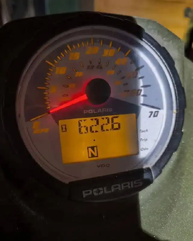 Polaris Sportsman 6x6 квадроцикл-снегоболотоход