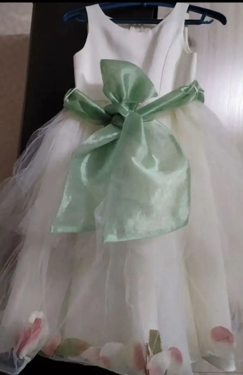 Нарядное платье для утренника