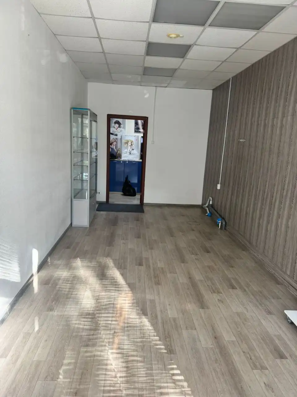 Сдается коммерческое помещение 25 кв. м. в Нефтеюганске - Коммерческая недвижимость (Недвижимость) в Нефтеюганск