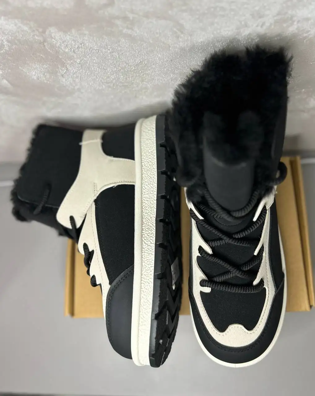 Продам женские зимние ботики - Обувь (Одежда) в Сургут