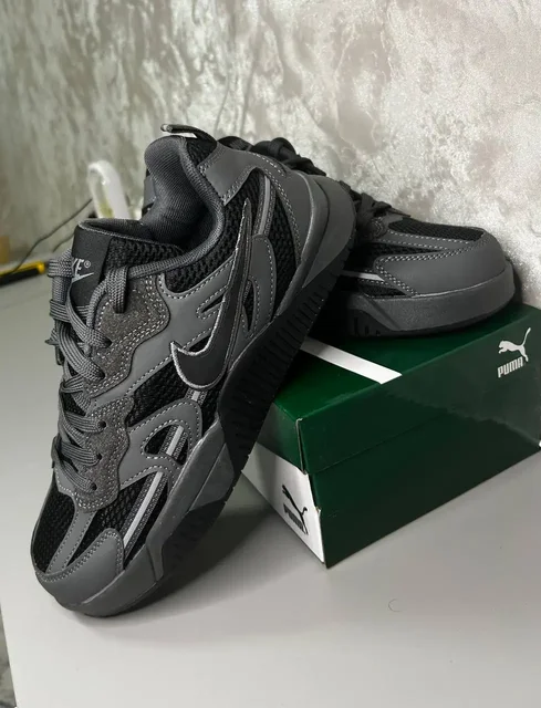 Продам кроссовки NIKE мужские - Верхняя одежда, повседневная и офисная одежда в Сургут