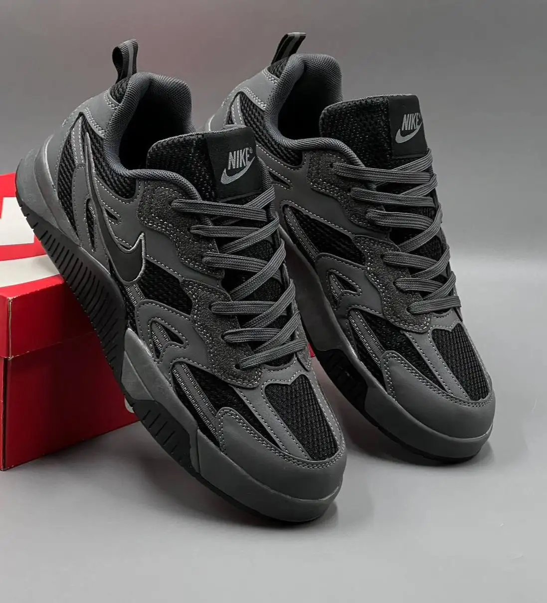 Продам кроссовки NIKE мужские - Обувь (Одежда) в Сургут