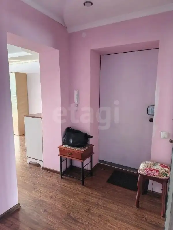 Продажа трехкомнатной квартиры в Ялуторовске - Квартиры (Недвижимость) в Ялуторовск