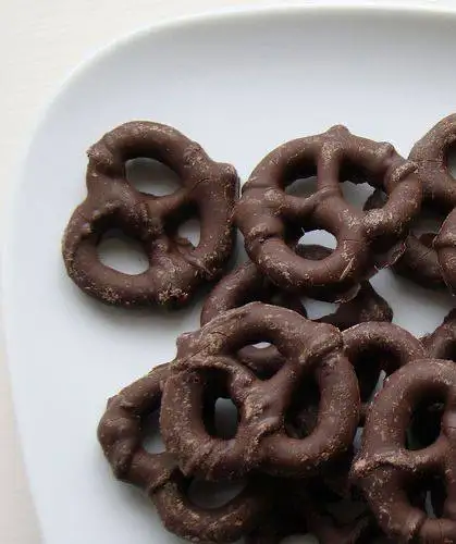 Клубника в шоколаде ручной работы - Подарки (Хобби и отдых) в Нефтеюганск