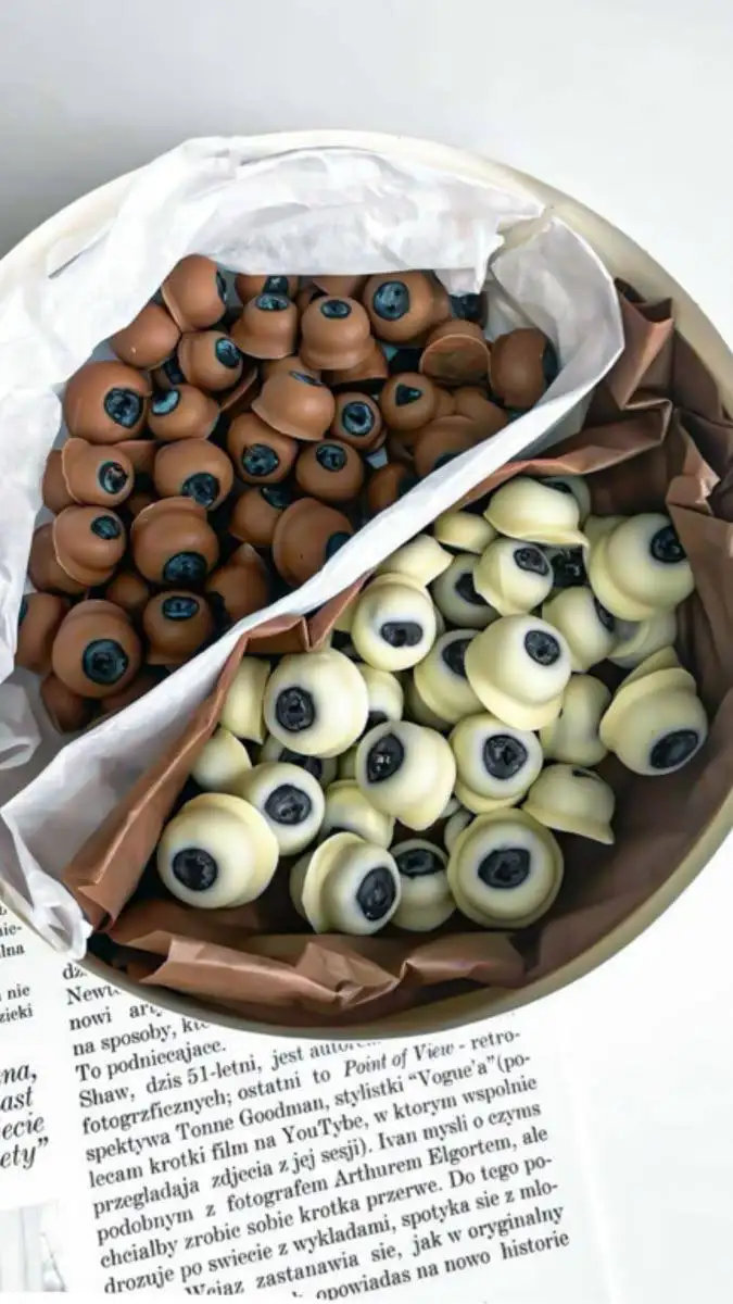 Клубника в шоколаде ручной работы - Подарки (Хобби и отдых) в Нефтеюганск