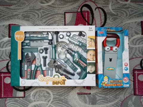 Игрушечный набор инструментов с пилой в подарок - Кальяны в Сургут