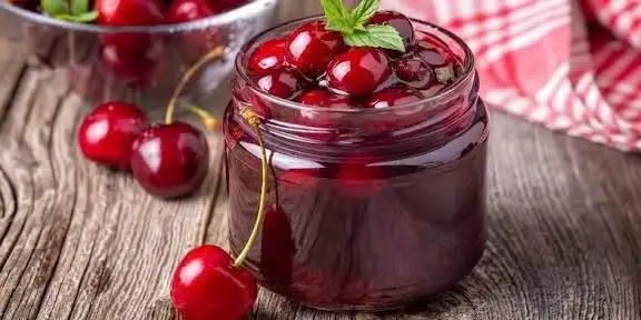 Продам домашнее варенье из вишни - Домашние заготовки (Продукты питания) в Нижневартовск