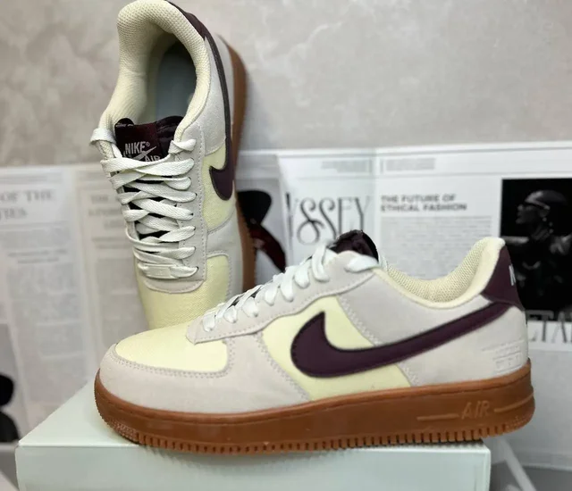 Продажа мужских кроссовок Nike - Одежда в Сургут