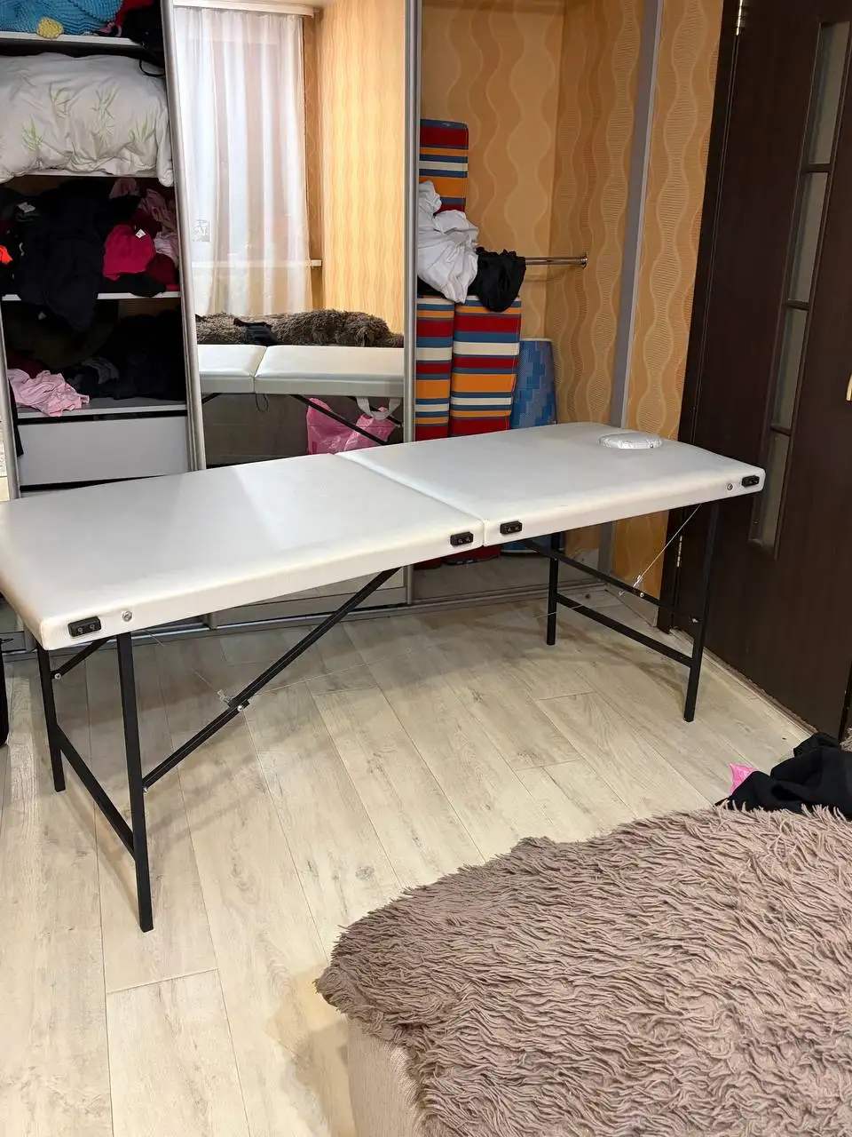 Продам складную кушетку - Оборудование для салонов (Красота и здоровье) в Сургут