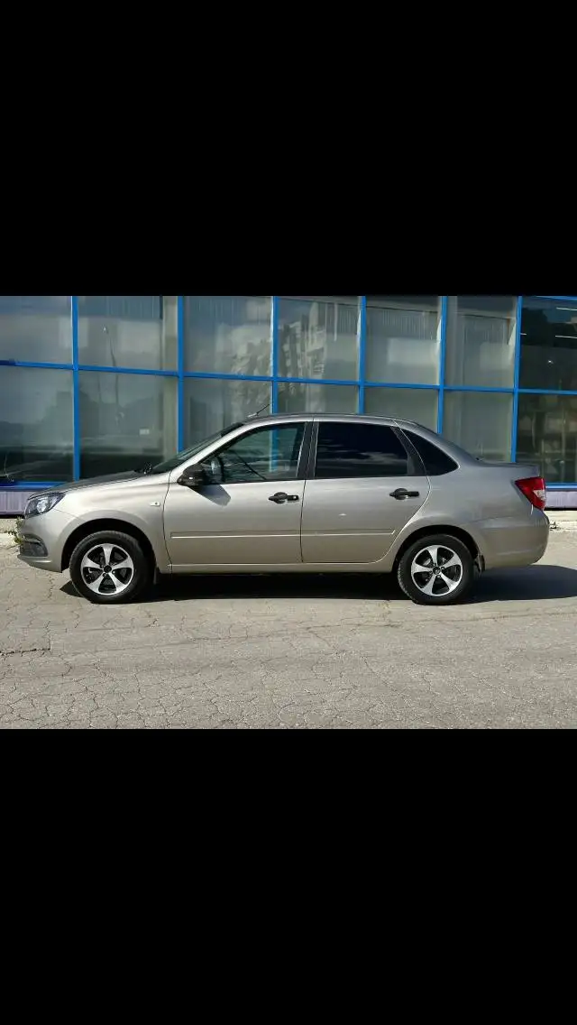 Продажа автомобиля Lada Granta с пробегом - Авто в Сургут