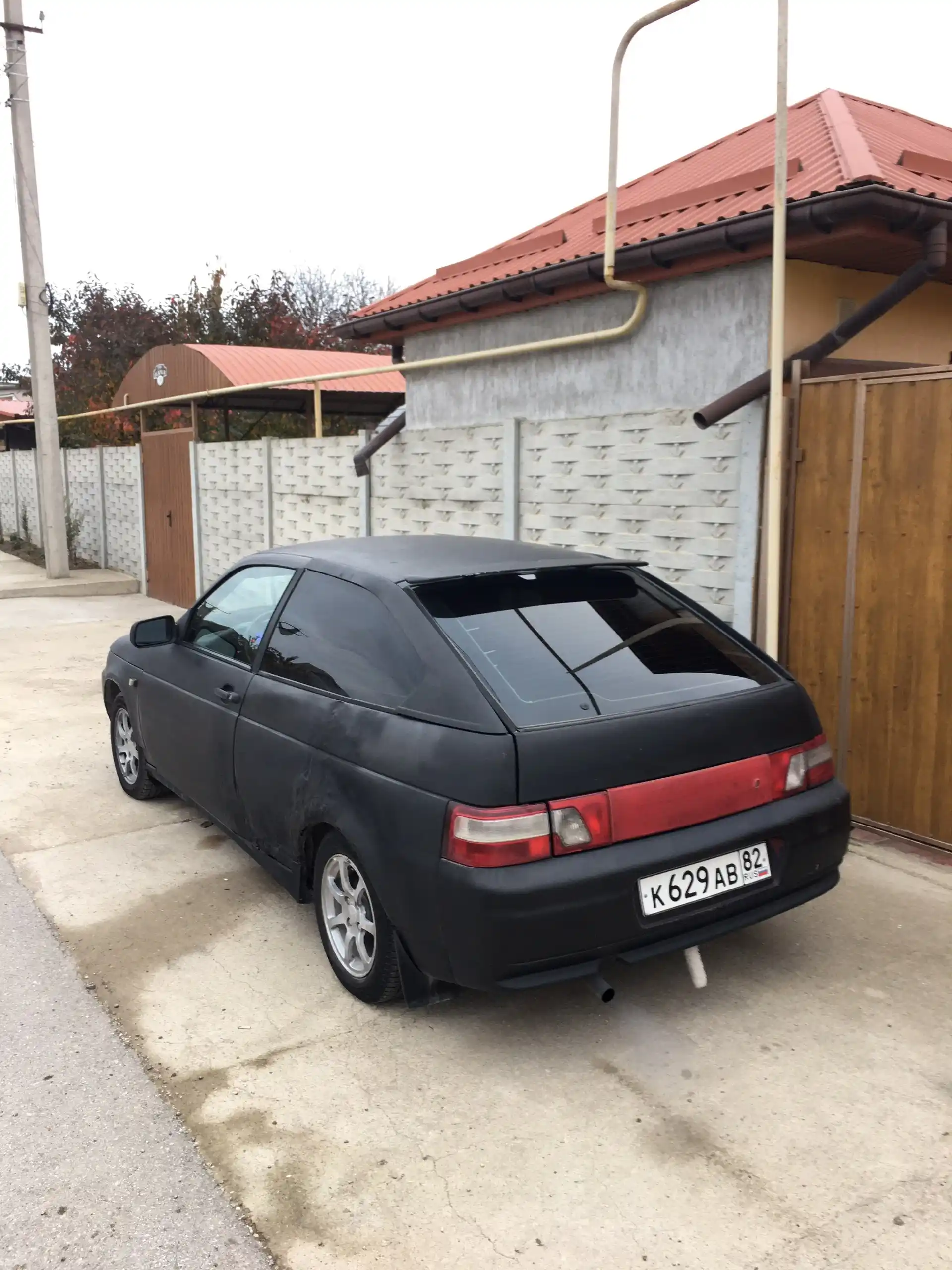 Автомобиль 2008 года с гуром