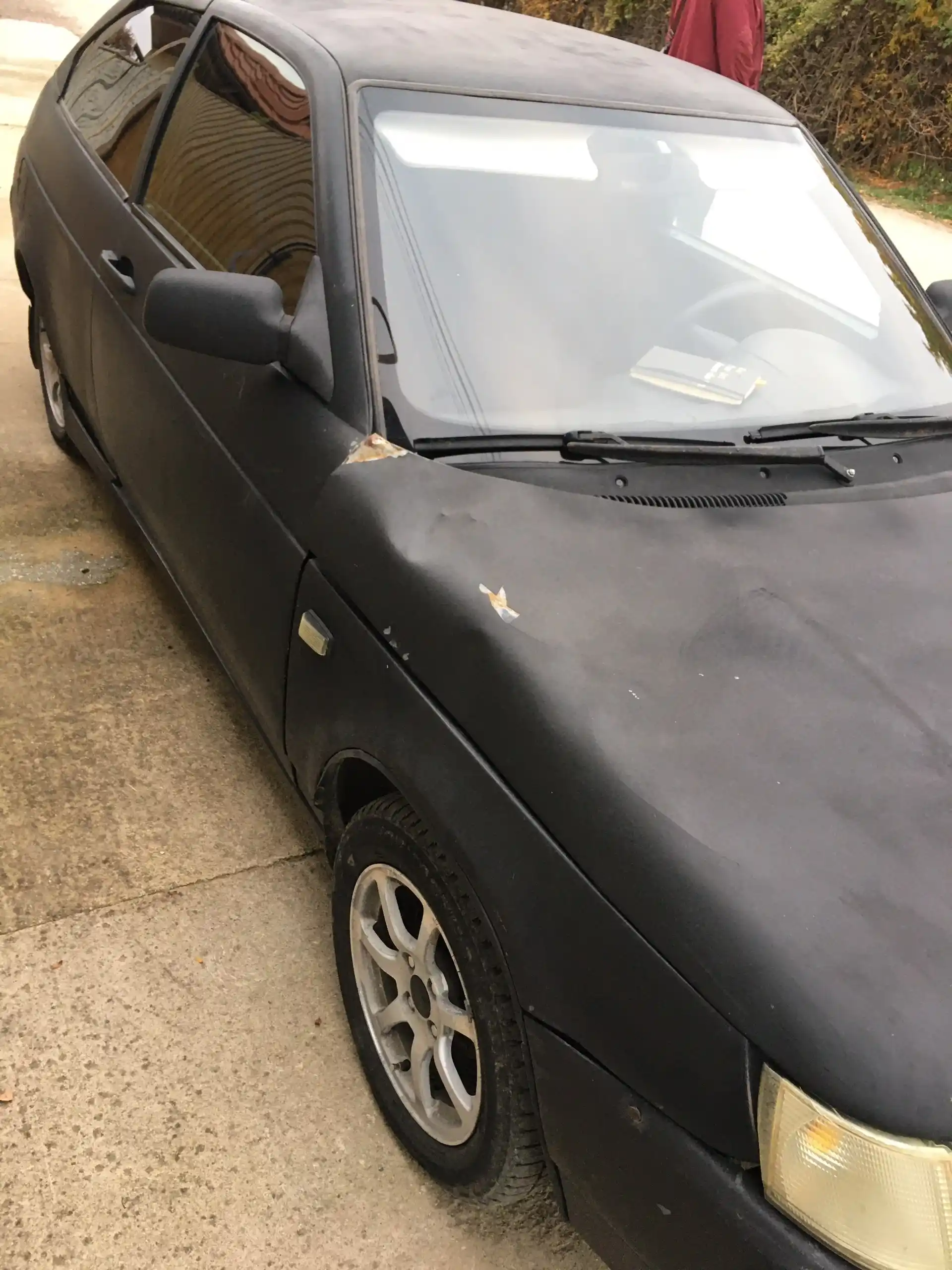 Автомобиль 2008 года с гуром