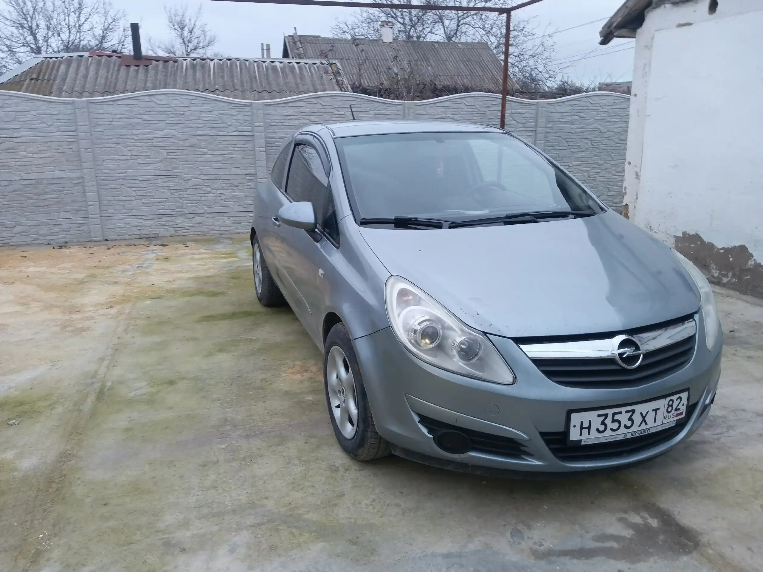 Продам автомобиль 1.2 2007 года