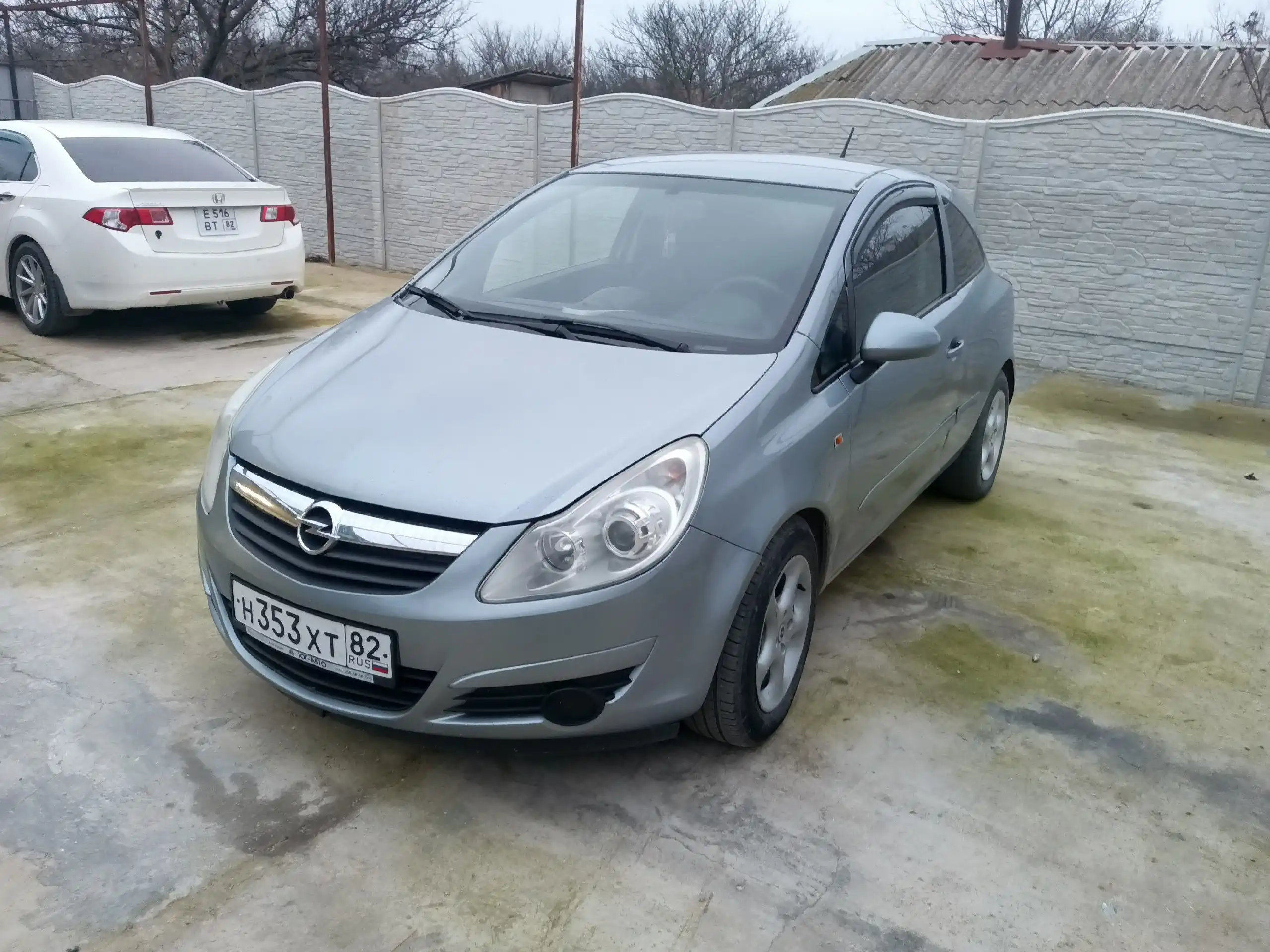 Продам автомобиль 1.2 2007 года