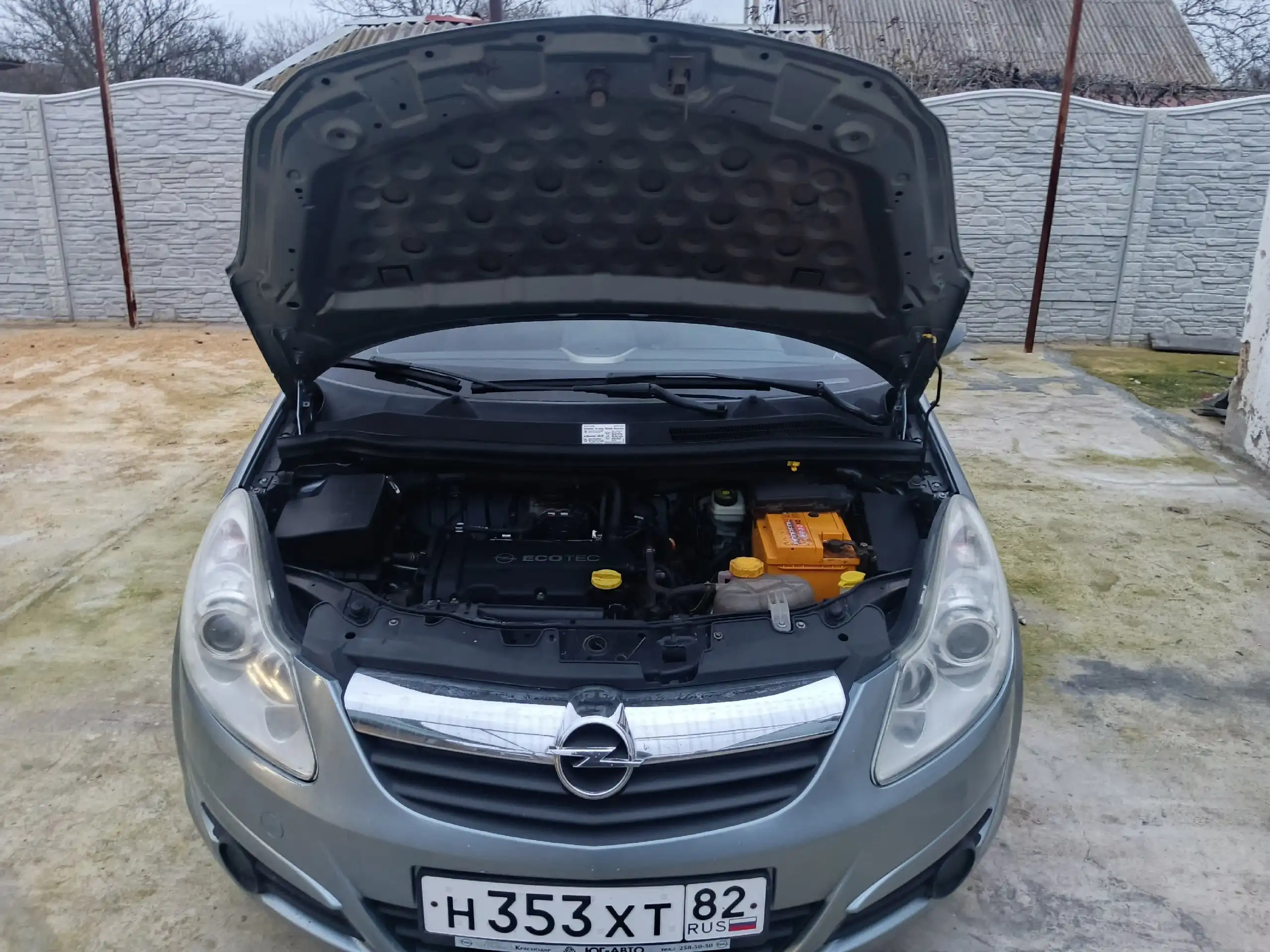 Продам автомобиль 1.2 2007 года