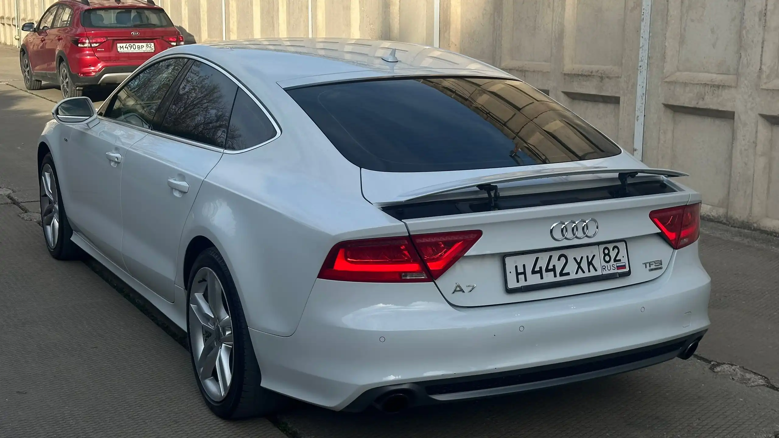 Ауди А7 300 сил (компрессор) 2012 года