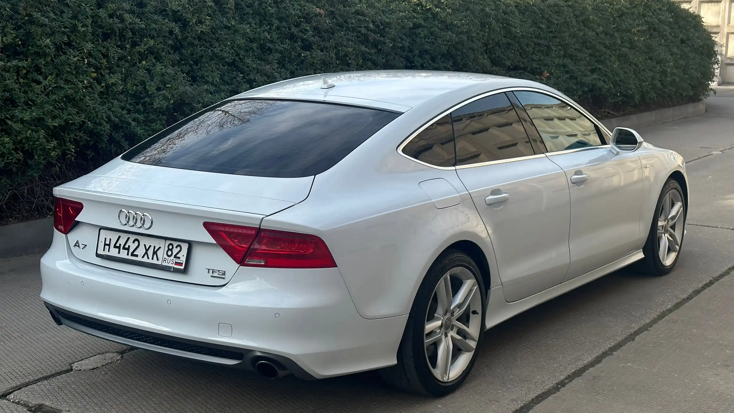 Ауди А7 300 сил (компрессор) 2012 года