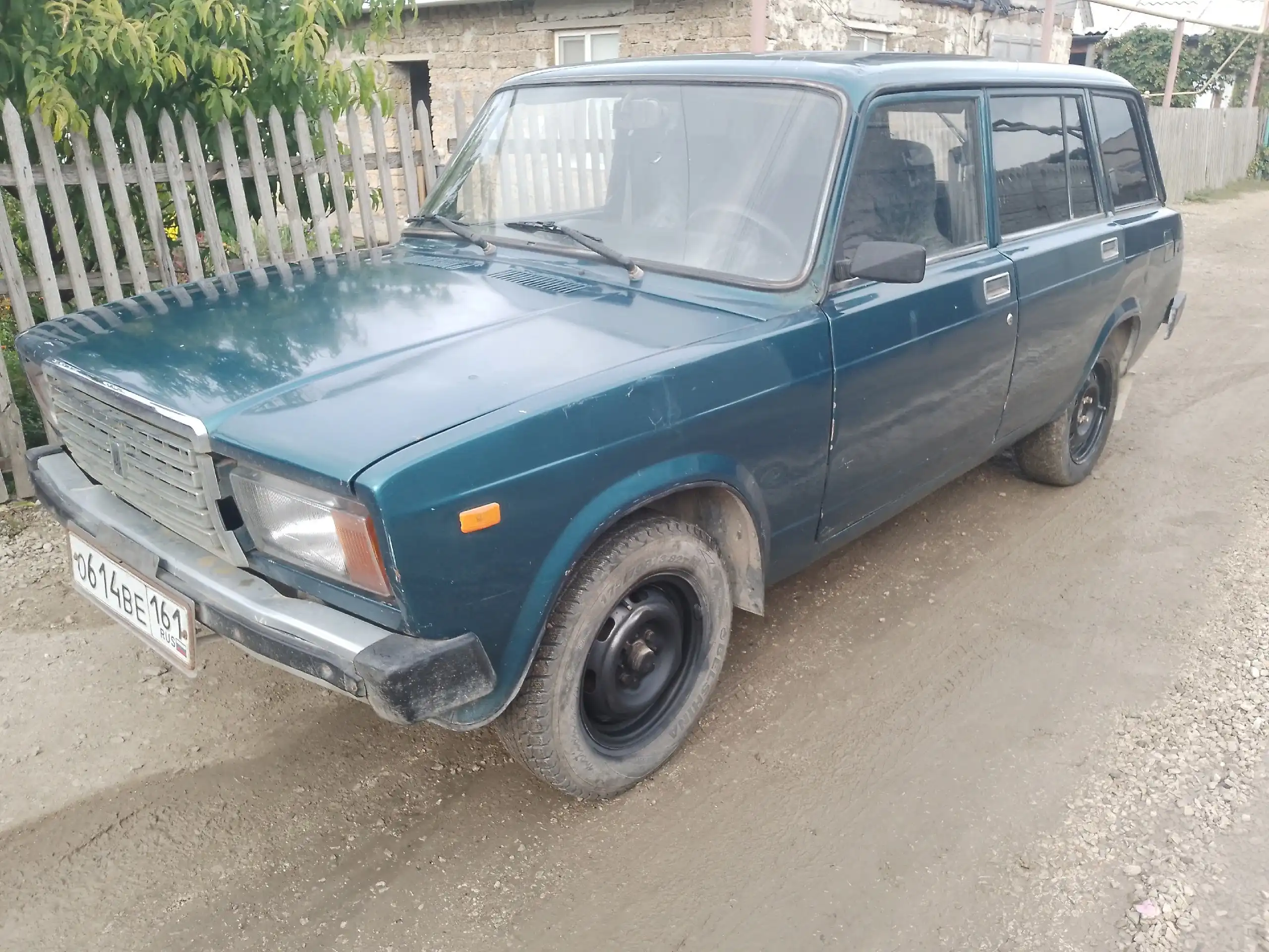 Машина 2000 года в Джанкое