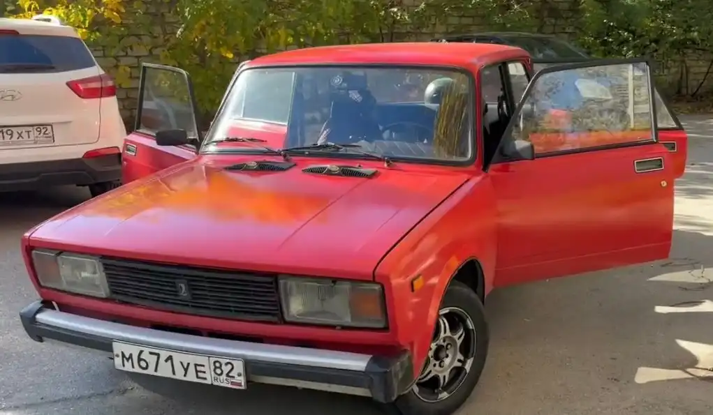 Продажа ВАЗ 2105 1983 года выпуска