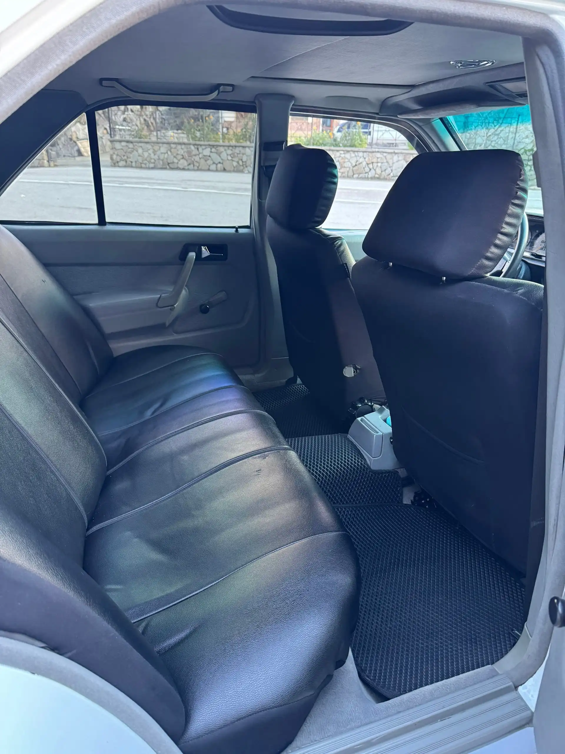 Mercedes-Benz 190 (W201) 1991 года выпуска