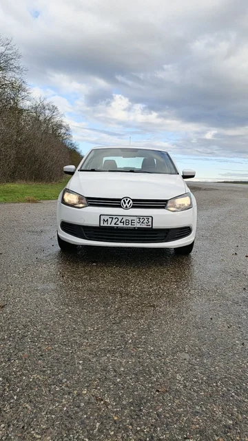 Продам Volkswagen Polo 2012 года, 1.6, автомат, 230 тыс. км - Авто в Бахчисарайский район