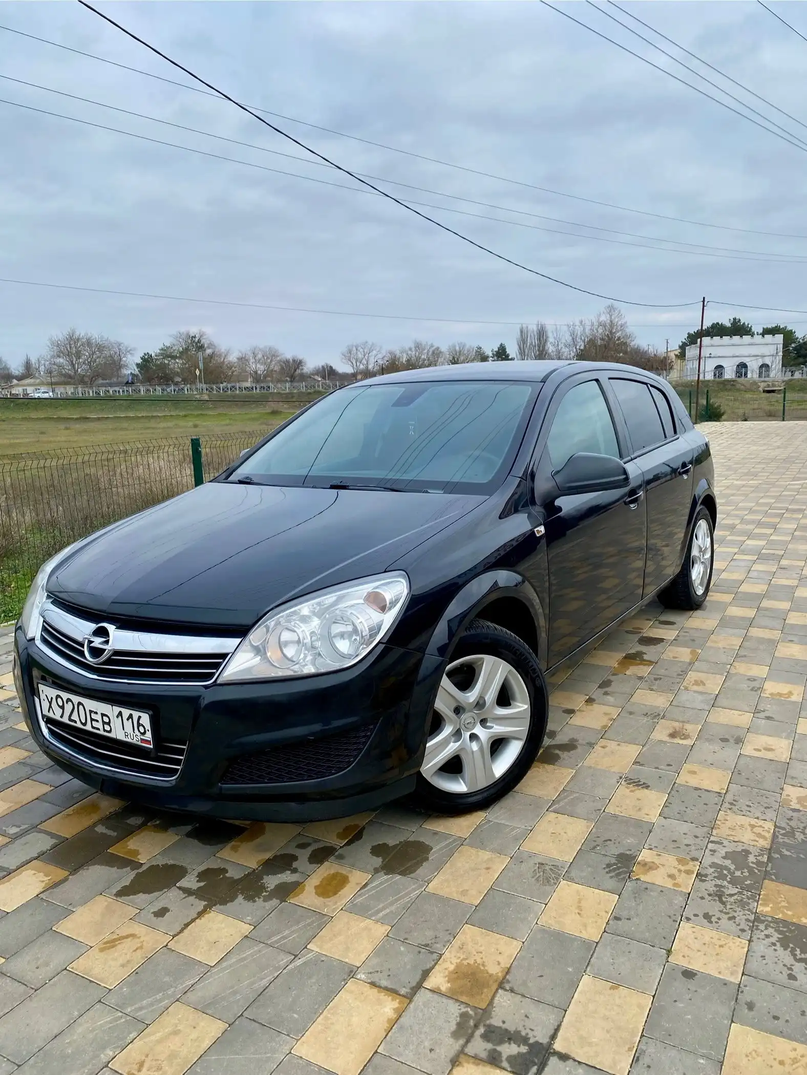 Продам Opel 2012 года выпуска