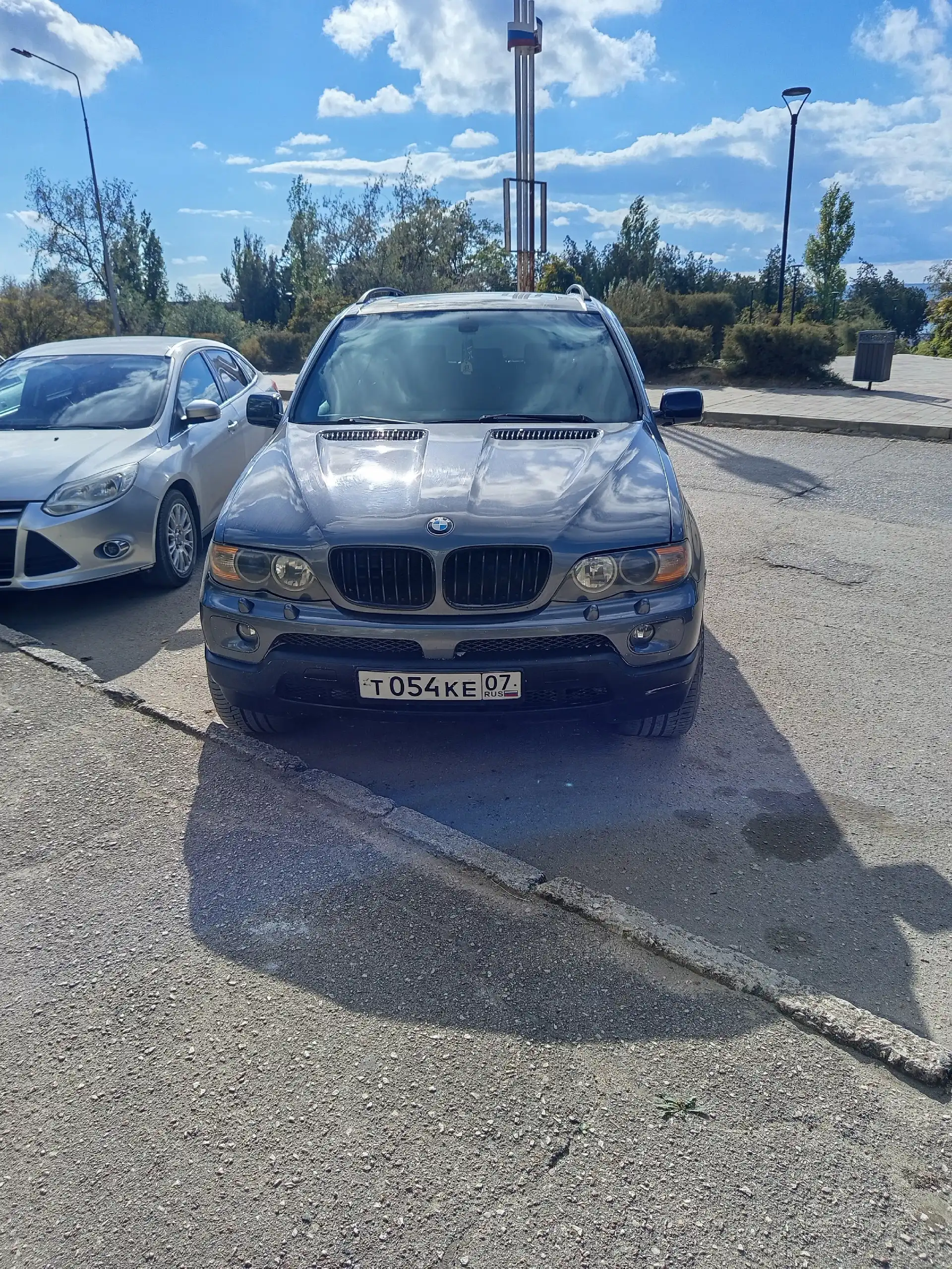 Продам BMW X5 2003 года с газовым оборудованием