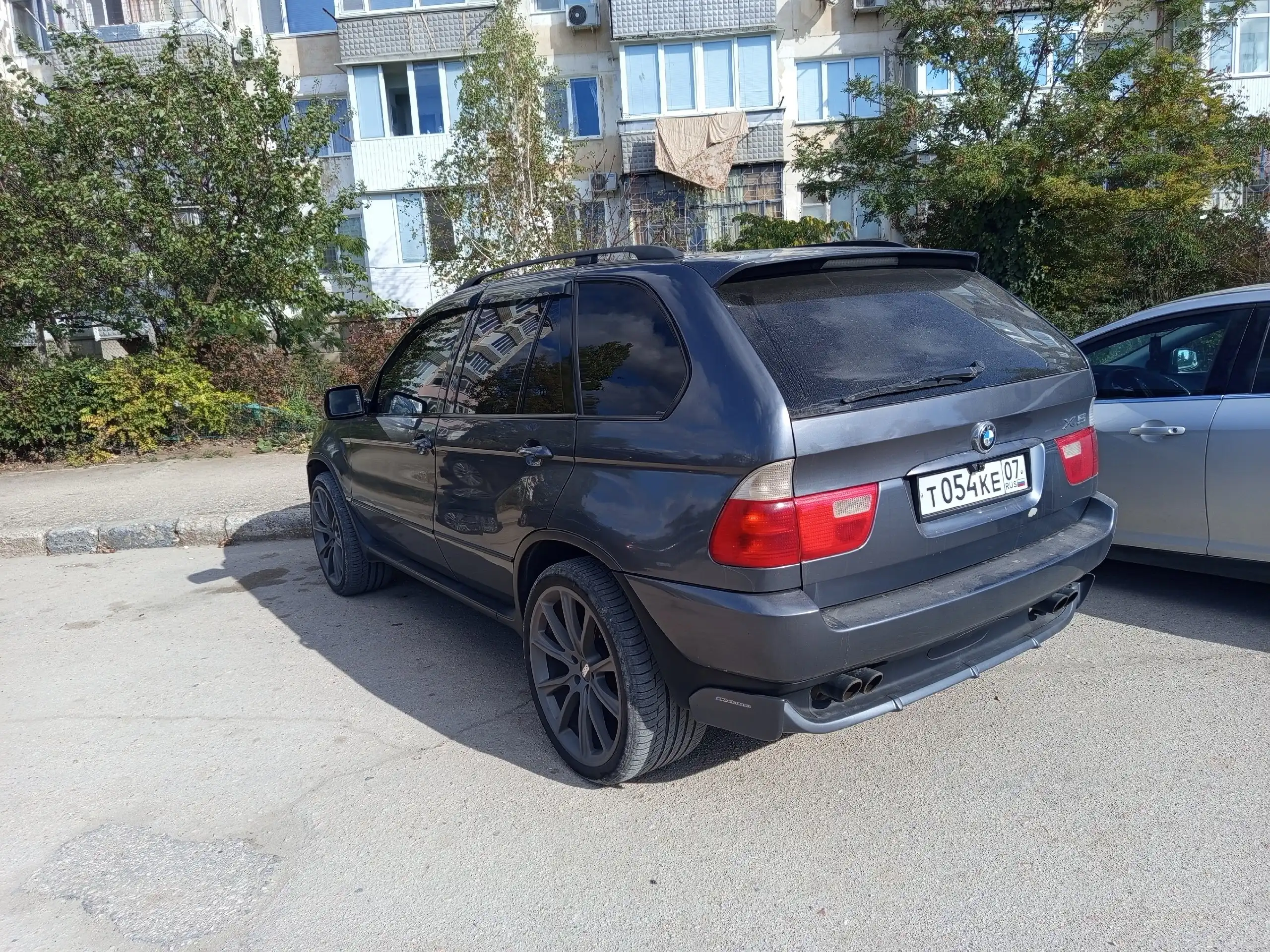 Продам BMW X5 2003 года с газовым оборудованием