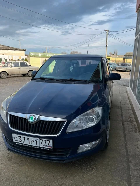 Skoda Fabia 2010г. 1.6 Хетчбек - Авто в пгт. Красногвардейское