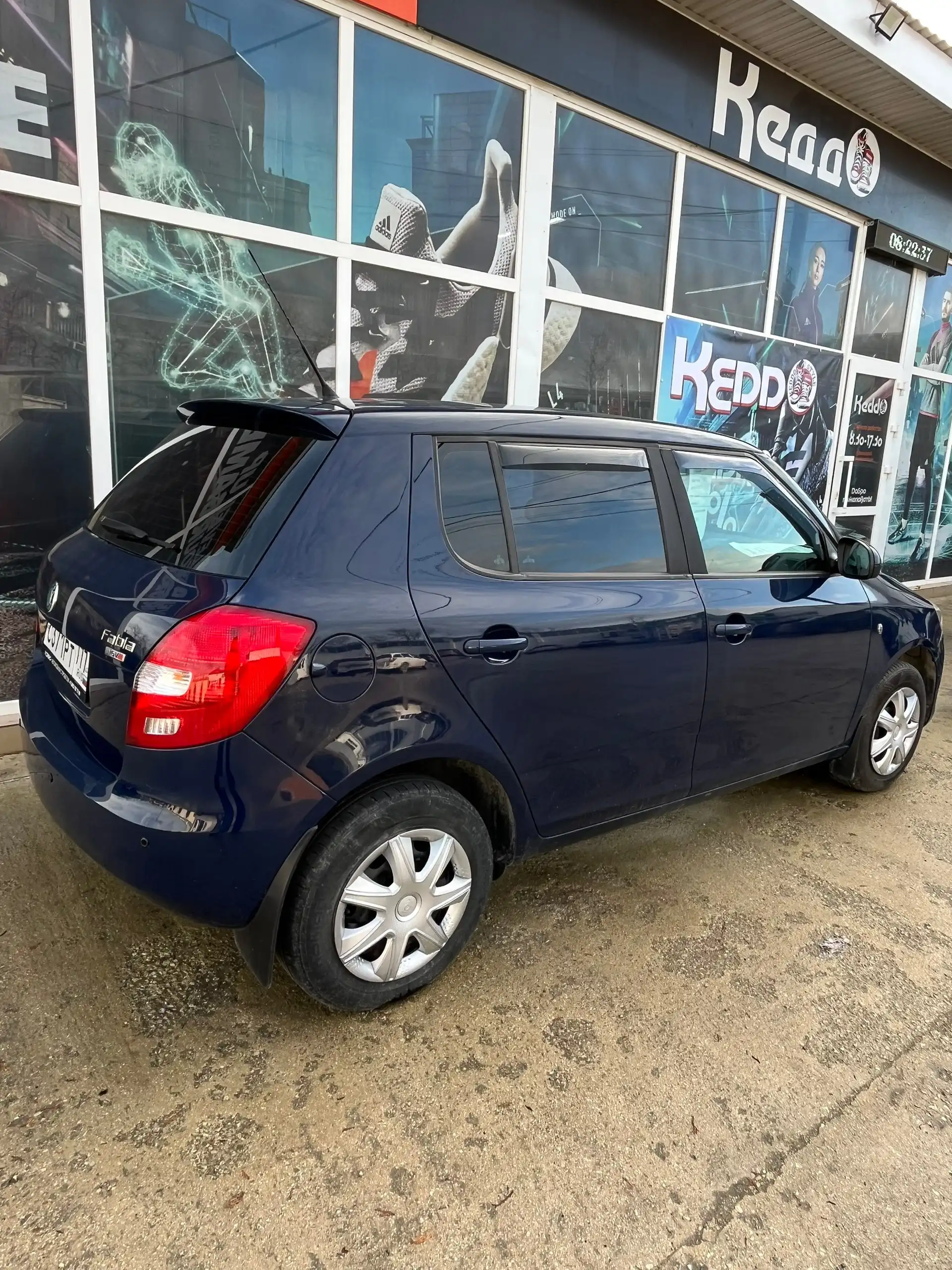 Skoda Fabia 2010г. 1.6 Хетчбек - Легковые автомобили (Авто) в пгт. Красногвардейское