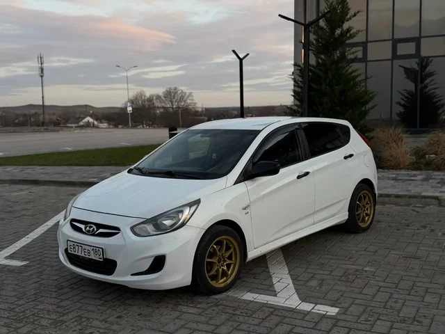 Hyundai Solaris 2011 года, автомат, 212 тыс. км - Авто в Зуя