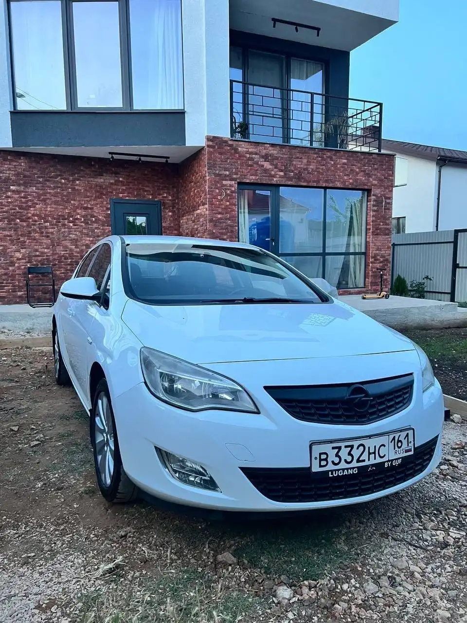 Продам Опель Астра J 2011 года - Авто в Севастополь