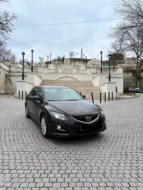 Mazda 6 2010 года, 1.8 МТ, пробег 180000 км - Новые автомобили в Керчь