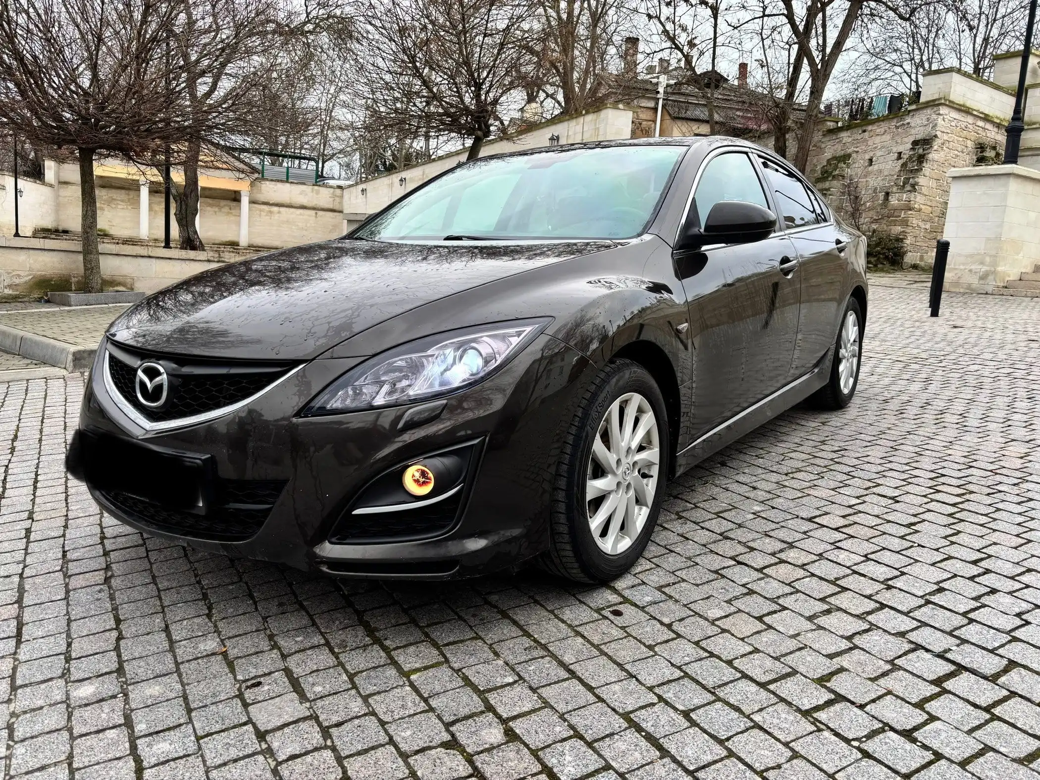 Mazda 6 2010 года, 1.8 МТ, пробег 180000 км - Авто в Керчь