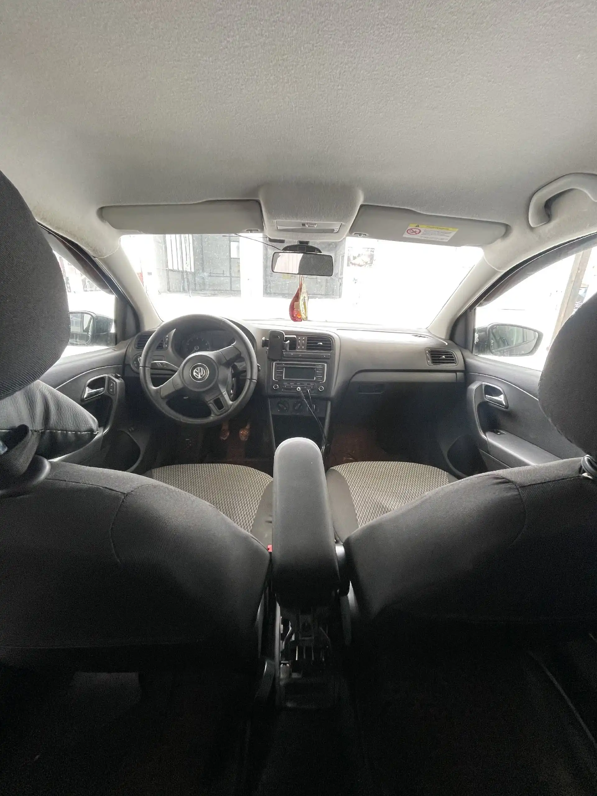 Volkswagen Polo 2011, 1.6 механика, 205000 км пробег - Авто в Севастополь