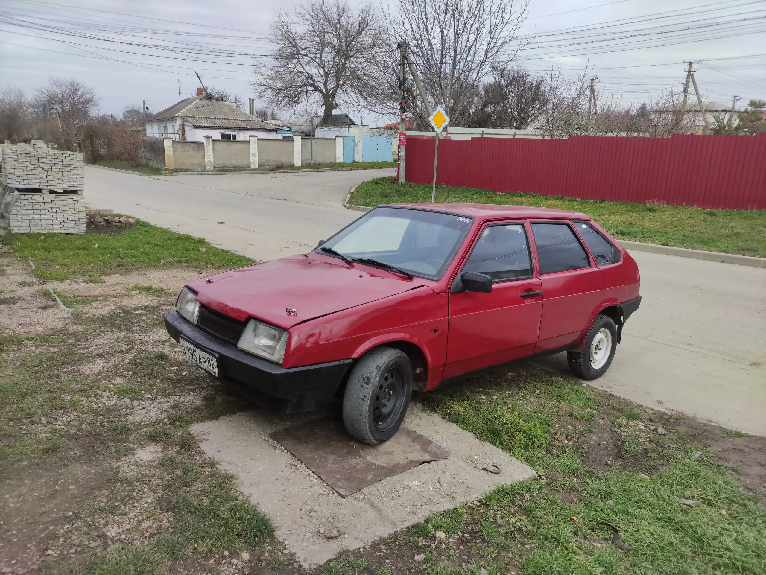 Продам вишнёвую ВАЗ 2109 с двигателем 16v - Легковые автомобили (Авто) в Симферополь