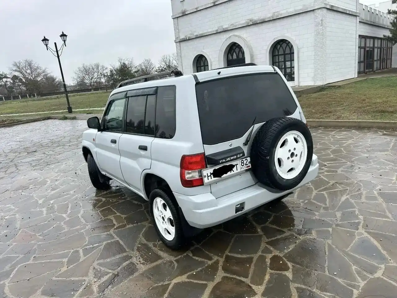 Mitsubishi Pajero IO 1998 года, 1.8 л, автомат, полный привод - Внедорожники (Авто) в Симферополь