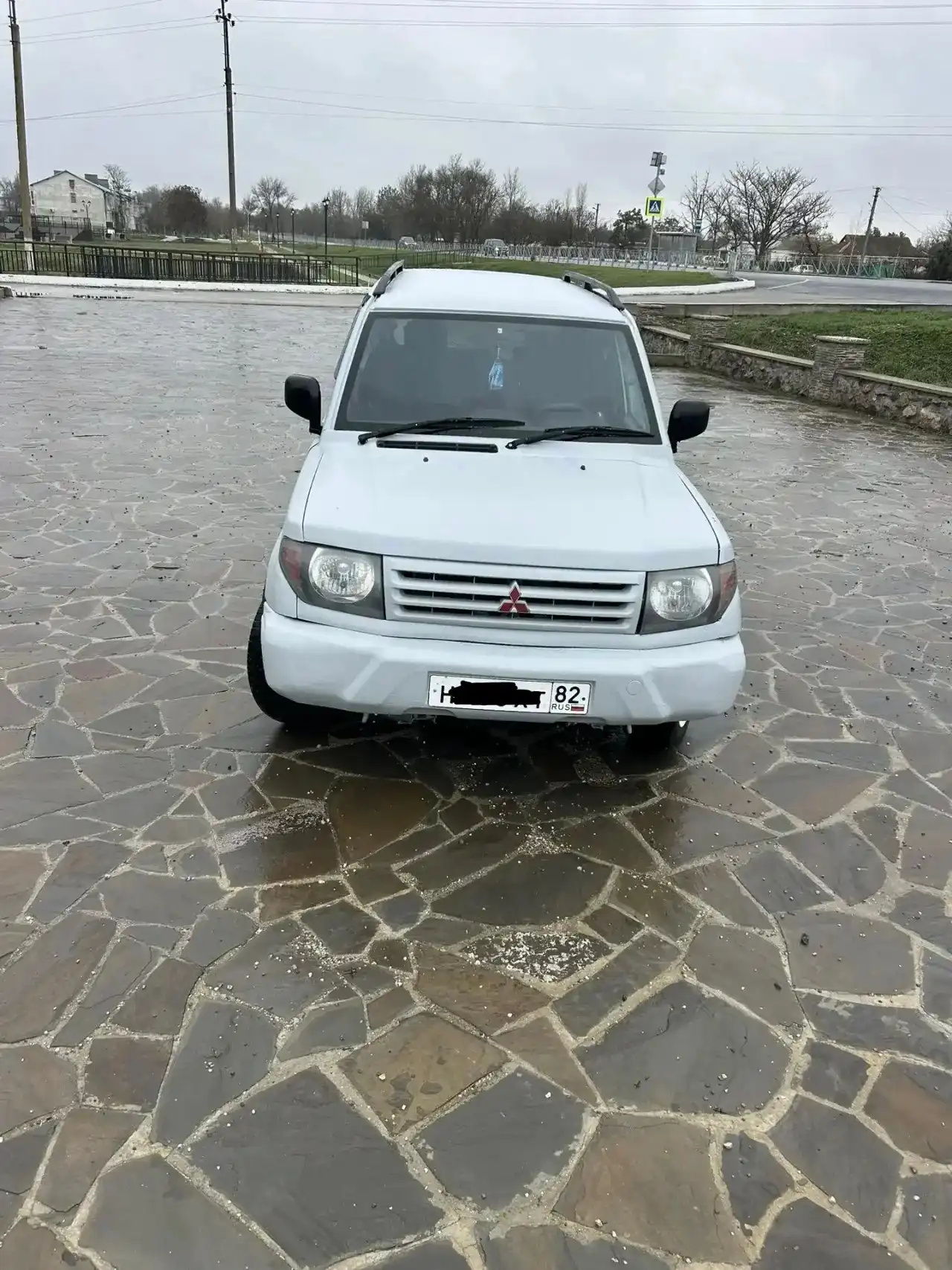 Mitsubishi Pajero IO 1998 года, 1.8 л, автомат, полный привод - Внедорожники (Авто) в Симферополь
