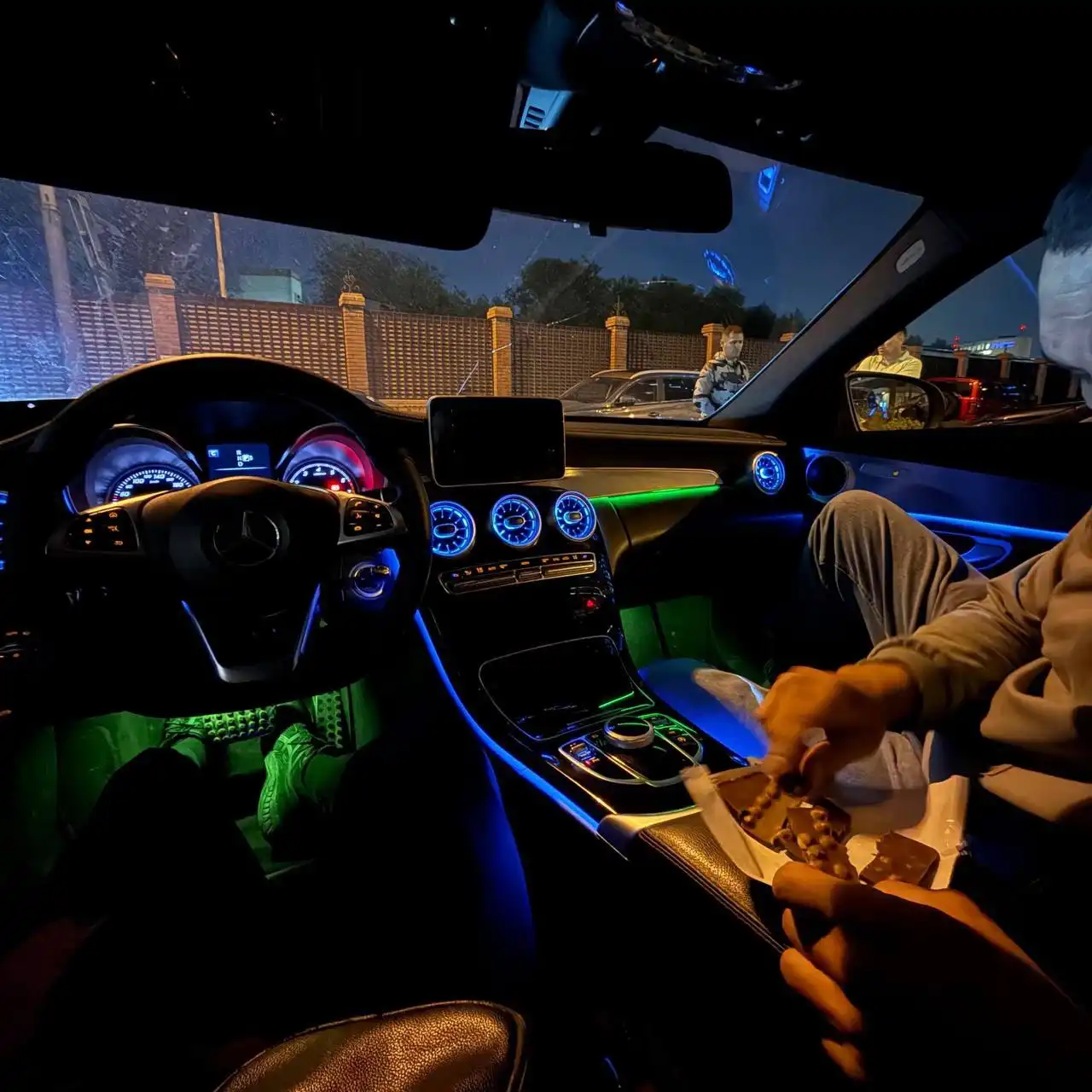 Mercedes-Benz C180 (W205) 2014 года - Легковые автомобили (Авто) в Симферополь