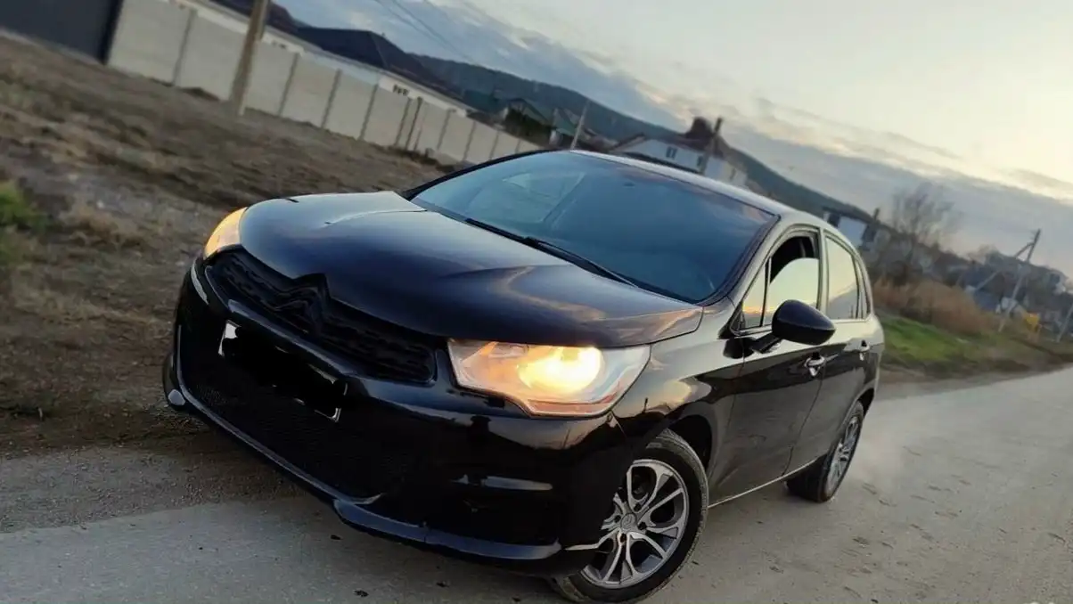 Продам Citroen C4 2011 года - Легковые автомобили (Авто) в Симферополь