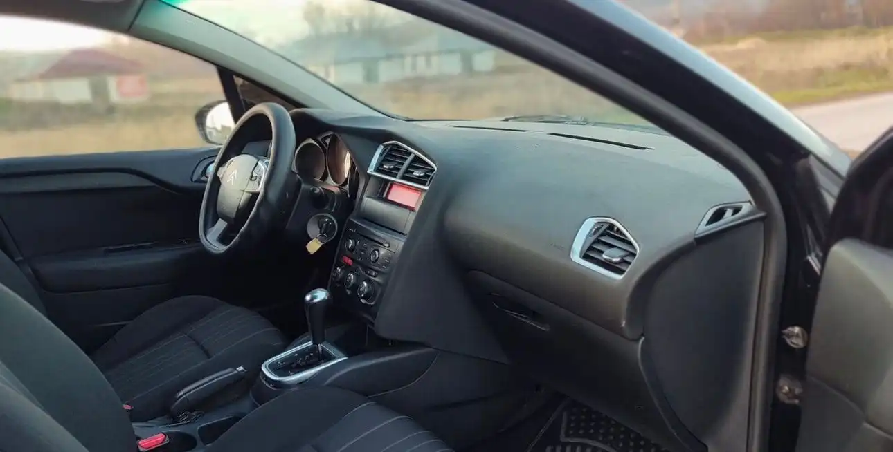 Продам Citroen C4 2011 года - Легковые автомобили (Авто) в Симферополь